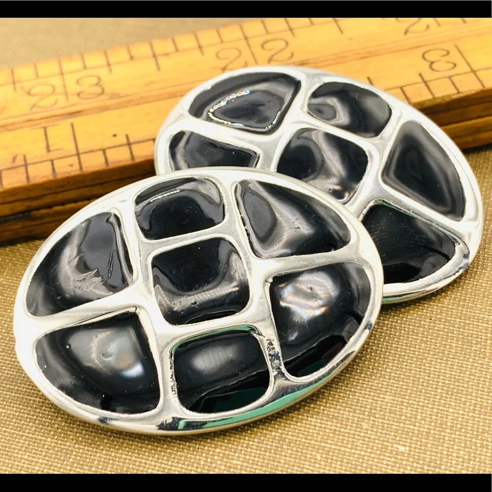 Chunky geometric vintage earrings 1980’s black